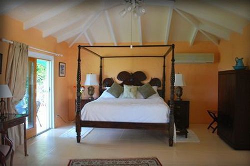 Carringtons Inn Saint Croix Island Экстерьер фото
